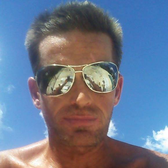 Meet your Posher, Richard - Picture 1 of 1